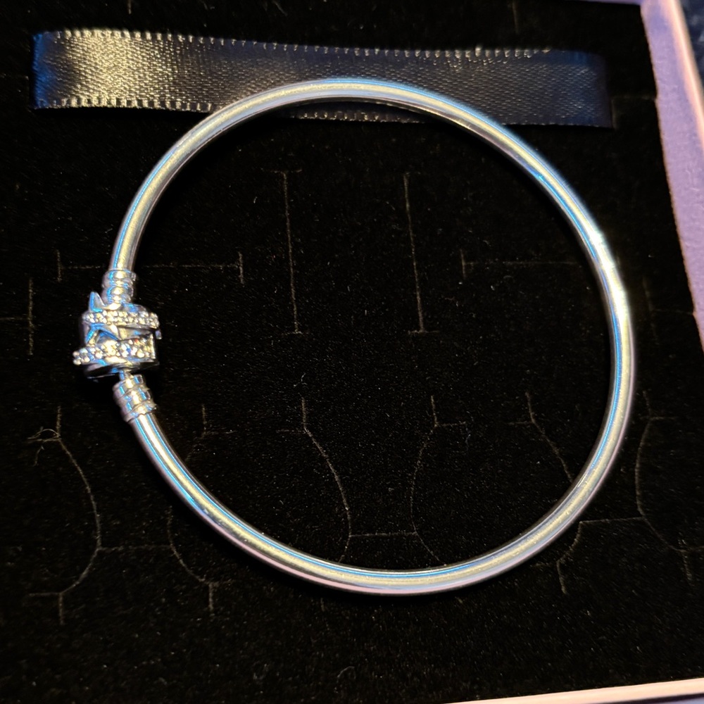Pandora Moments Shooting Star Charm Bracelet